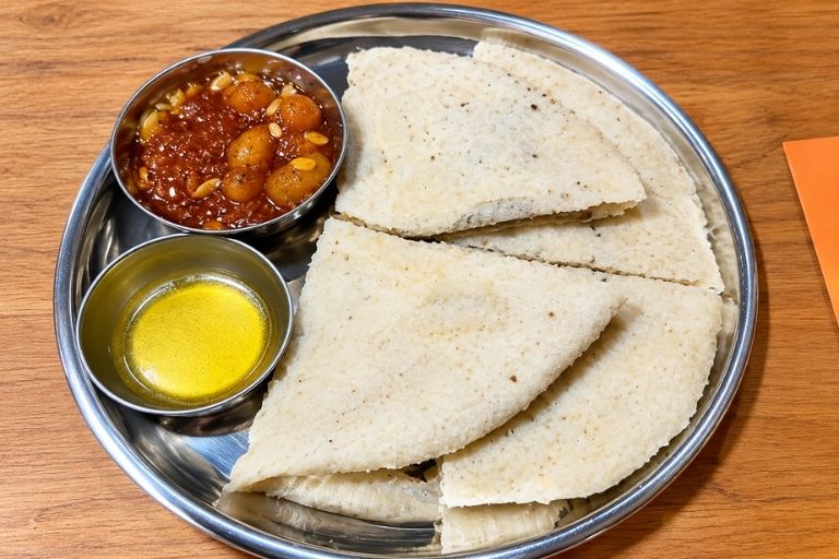 Himachali Rasoi traditional food and dining experience