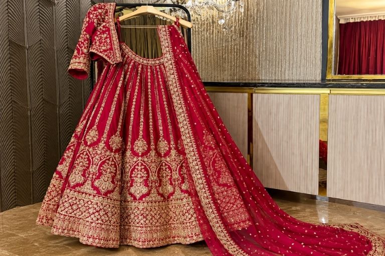 Isha Luxury Bridal Wear beautiful bridal lehengas