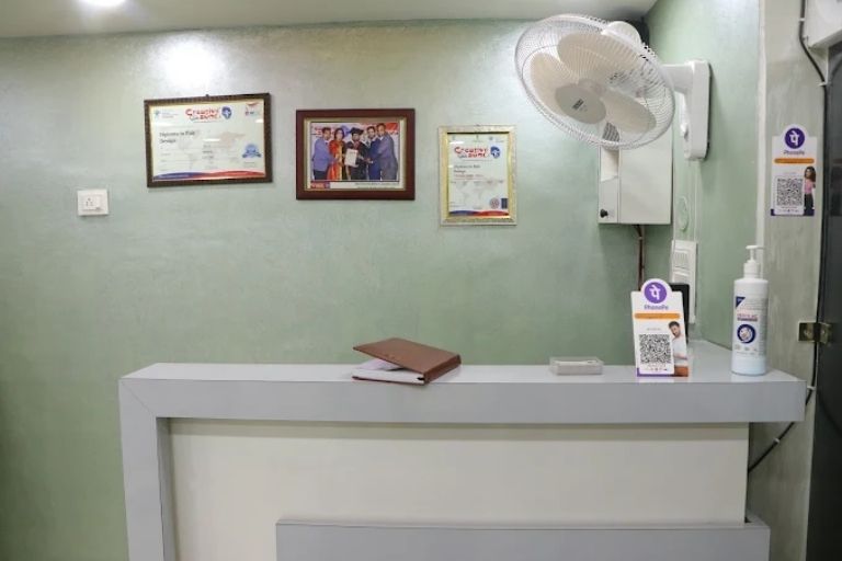 Plooksc Professional Unisex Salon beauty services