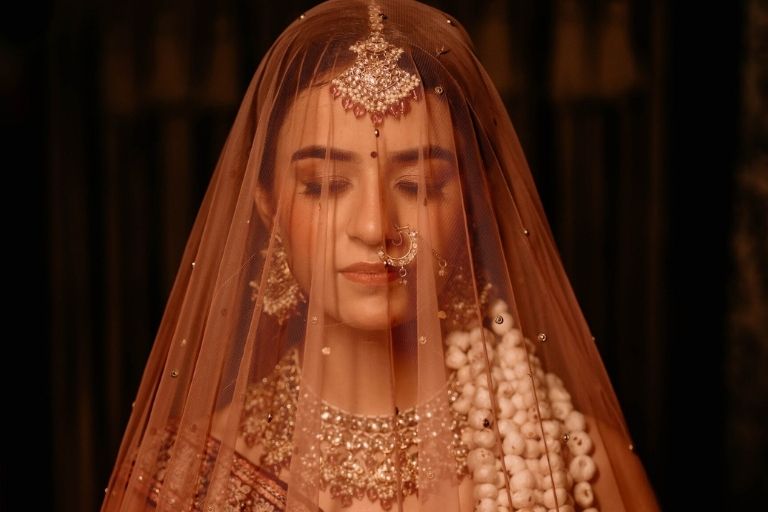 SDR Photography for stunning bridal portraits
