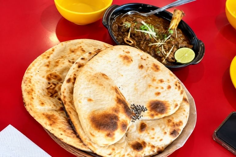 Shimla Qoh Food Court dining place in Shimla