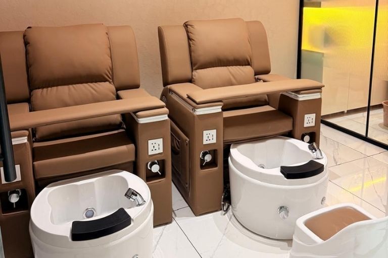 The Luxiery Spa and Salon premium spa and salon services