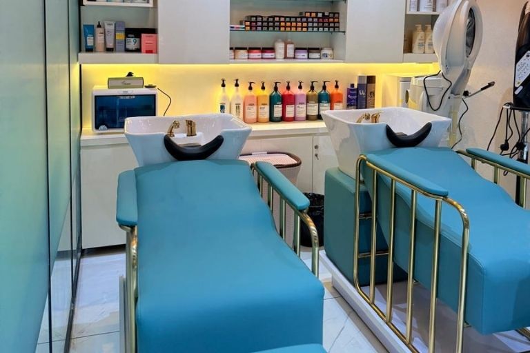 The Luxiery Spa and Salon professional makeup services