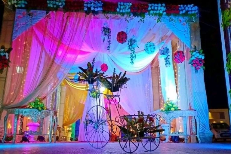Tinku Flowers & Decorations for beautiful wedding decor