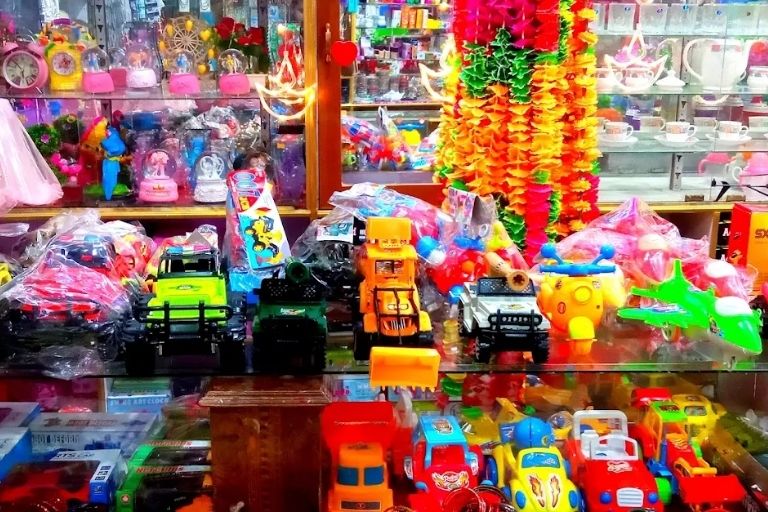 Unique Gift Centre quality gift items and decorative accessories