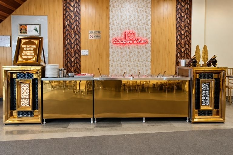 Viju Bilaspuri Dhaam & Caterers serving tasty food at celebrations