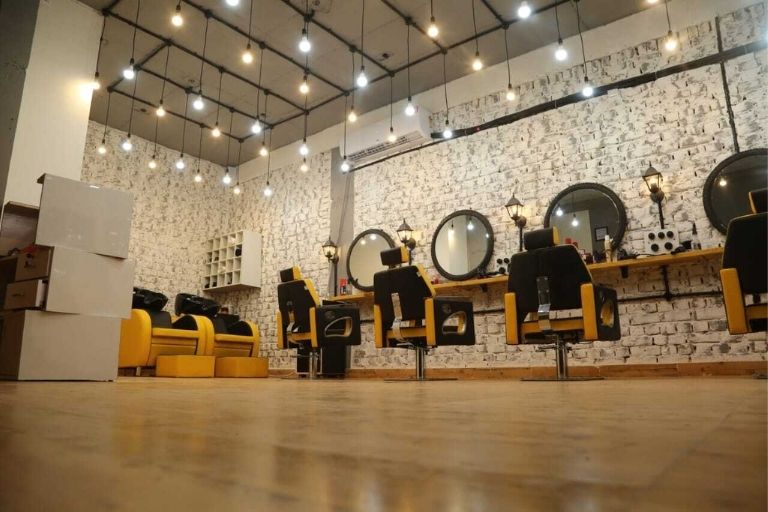 Zoog Studio beauty salon for modern looks