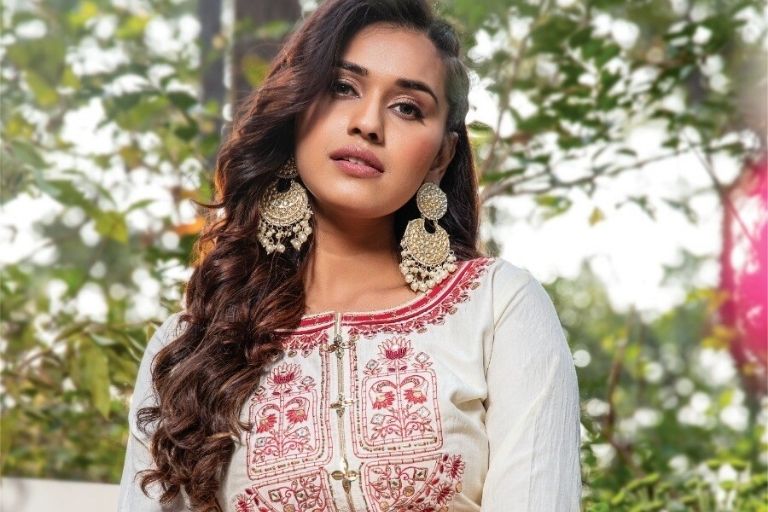chauhan cloth house beautiful ethnic wear for special occasions