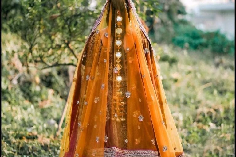 AK Unisex Salon bridal makeover services