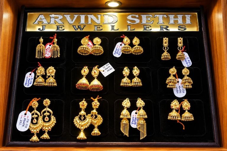Arvind Sethi Jewellers gold jewellery designs