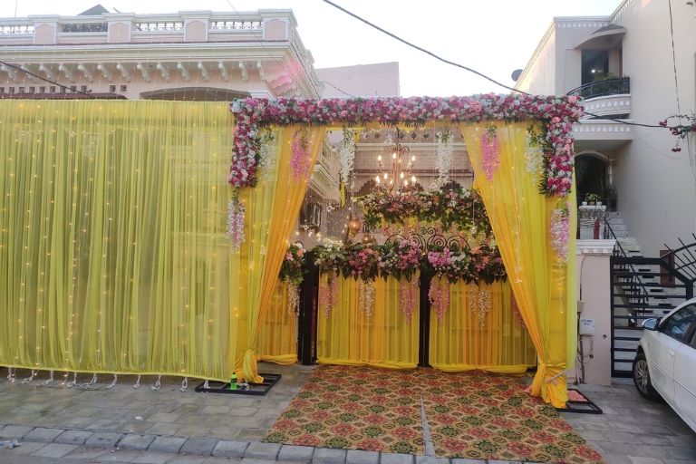 Bittu Light Tent House offering decoration services for weddings