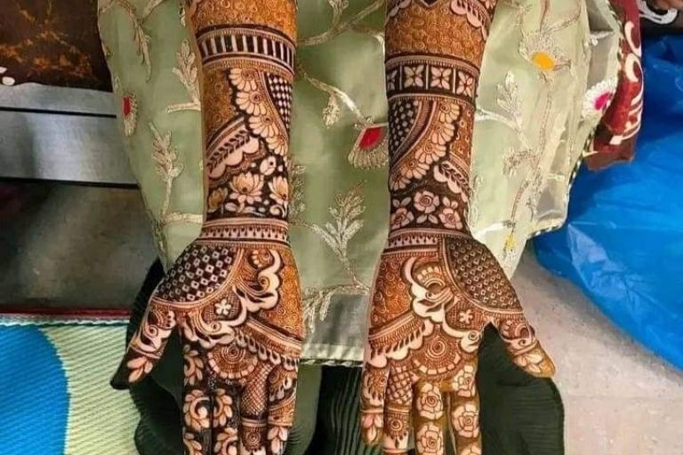 Bridal mehndi design by Arjun Mehandi Artist