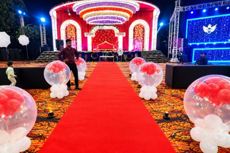 D Decorations designing creative floral arrangements for celebrations
