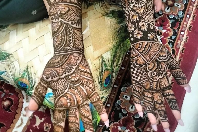 Deepak Mehndi Art beautiful bridal henna