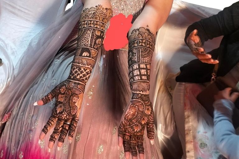 Deepak Mehndi Art traditional mehndi designs