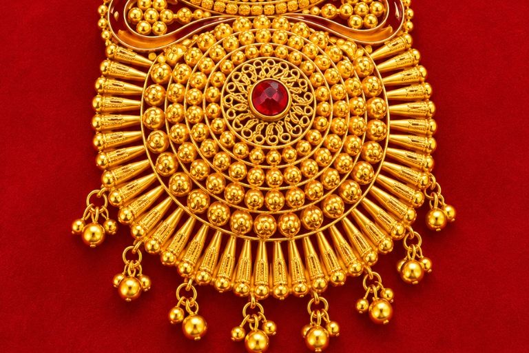 Discover stylish gold bangles at Shree Balaji Jewellers