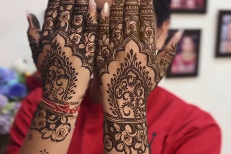 Elegant bridal mehndi designs by NahanElegant bridal mehndi designs by Nahan Mehndi Art Mehndi Art