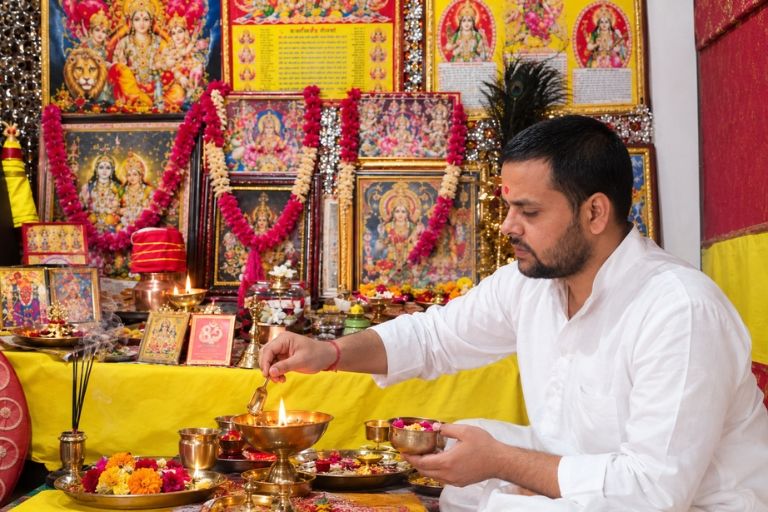 Gayatri Jyotish Kendra for Astrology Consultation
