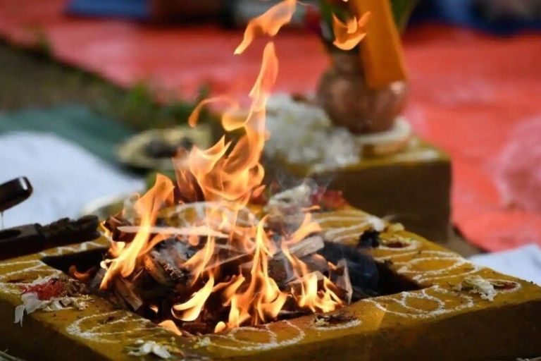 Harsh Katha Vachak for spiritual discourses and pravachans