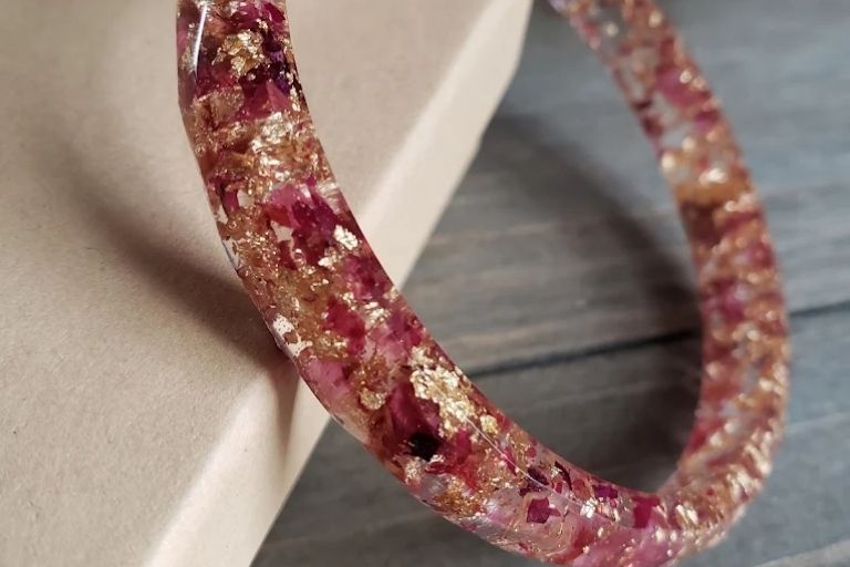 Him Crafts Corner for Beautiful Handmade Craft Collections