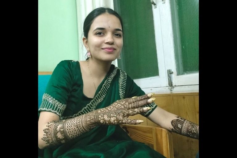 Intricate wedding mehndi by Ravi Mehandi