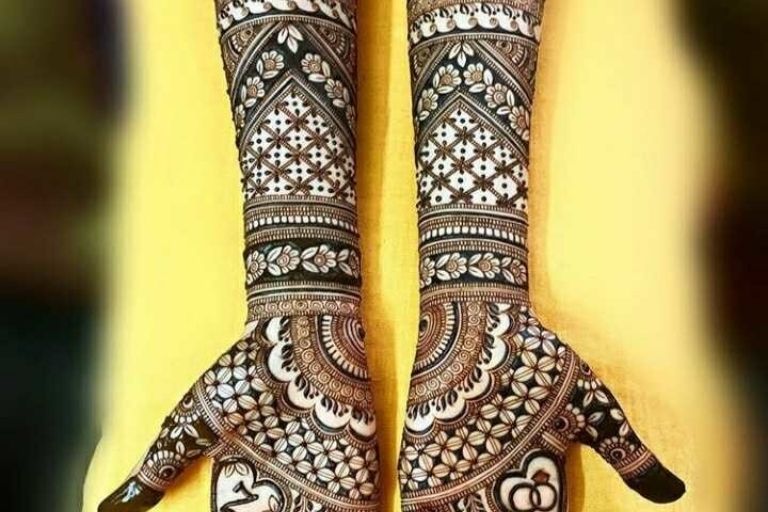 Intricate wedding mehndi by Shiva Mehandi Arts