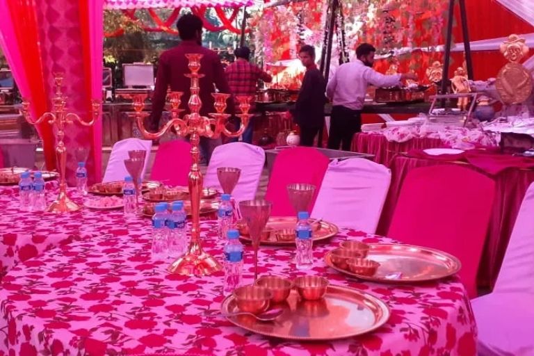 Kanwar Light & Tent House Hamirpur arranging tents for special occasions