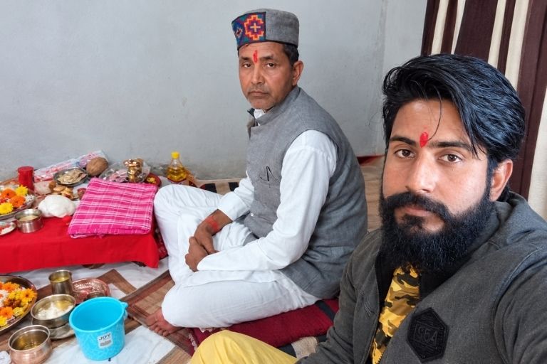 Pandit Satish Sharma performing sacred marriage rituals