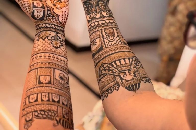 Pawan Mehandi Artist traditional bridal mehndi