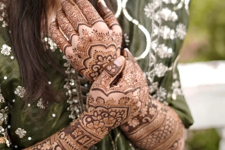 Pawan Mehandi Artist wedding henna designs