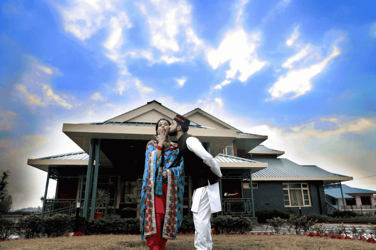 Photogenic Studio for beautiful wedding photography services