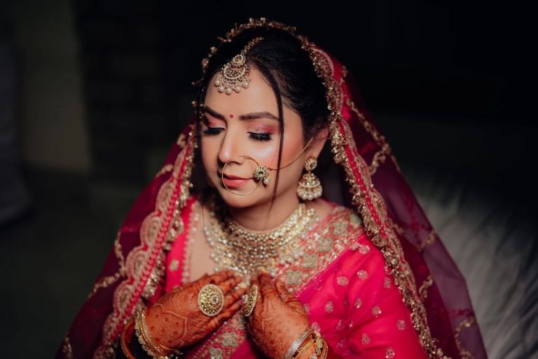 Pixel Studios capturing traditional Himachali wedding ceremonies