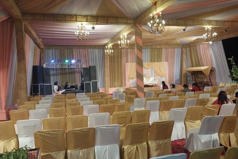 Professional Tent Decoration Services by Deluxe Tent House