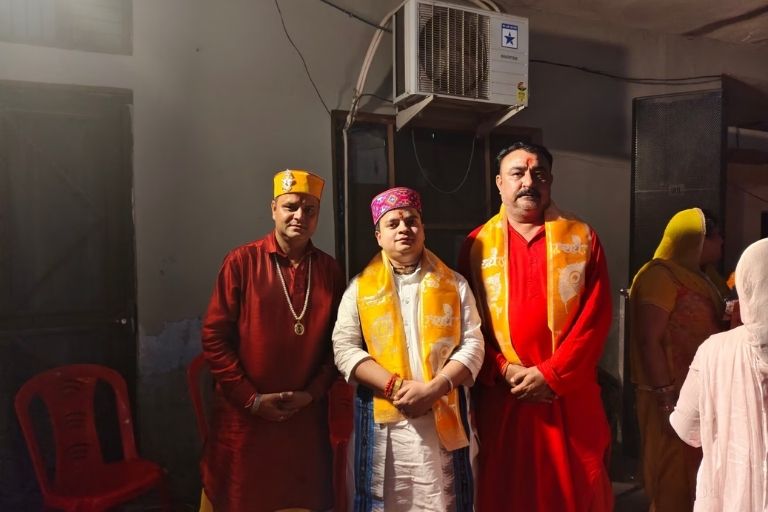 Pujari Bibhu Sharma for Hindu marriage ceremonies and puja