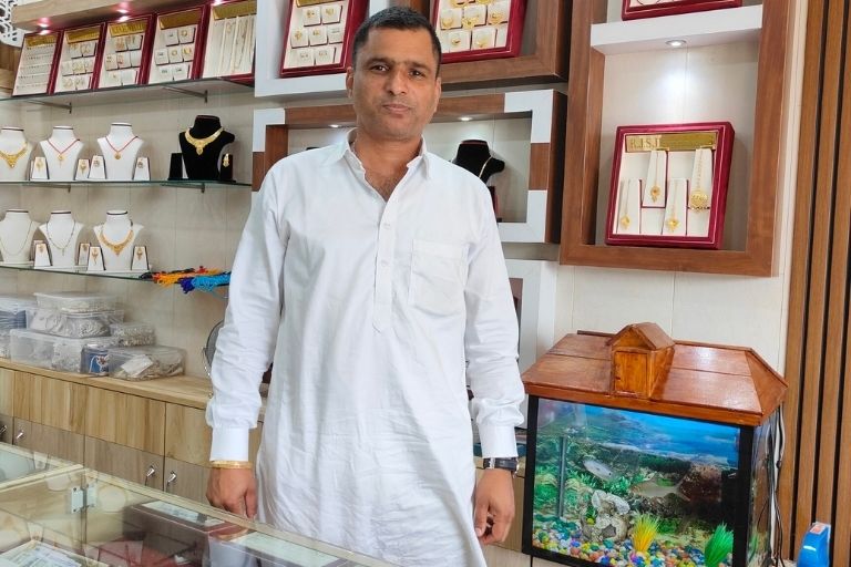 RJS Jewellers traditional gold jewellery