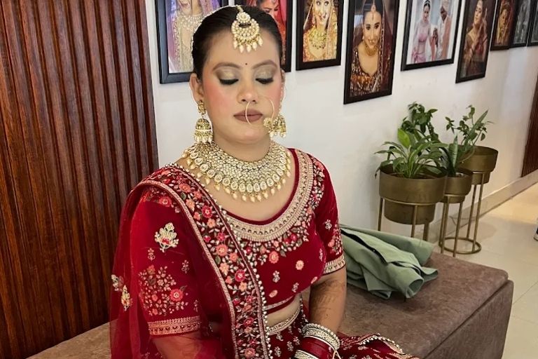 Rashi Makeover professional bridal makeup services