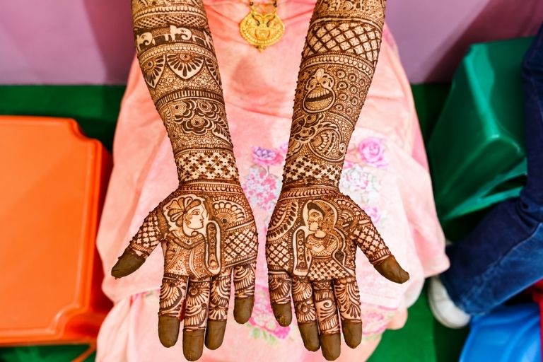 Ravi Mehandi with traditional henna designs