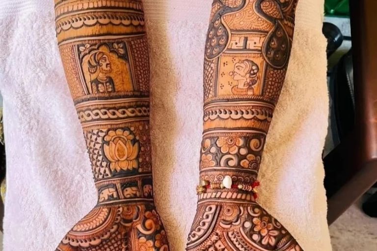 Rohit Gupta Mehandi Art stylish wedding mehndi