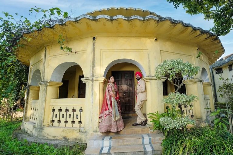 Sahil Studio Ghumarwin for Traditional Wedding Photos