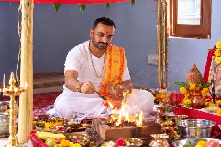 Santan Vedic Puja providing authentic Vedic rituals and prayers