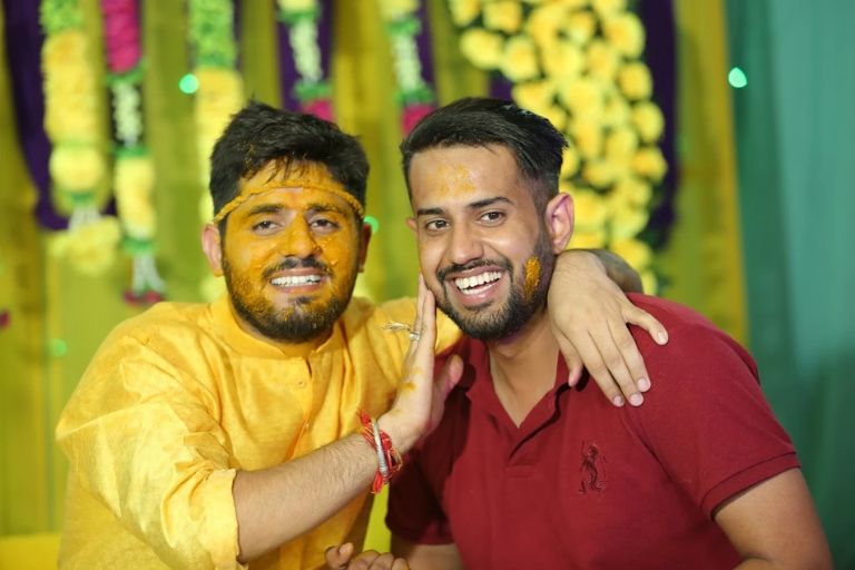 Shivay Photography providing creative pre-wedding photoshoot services