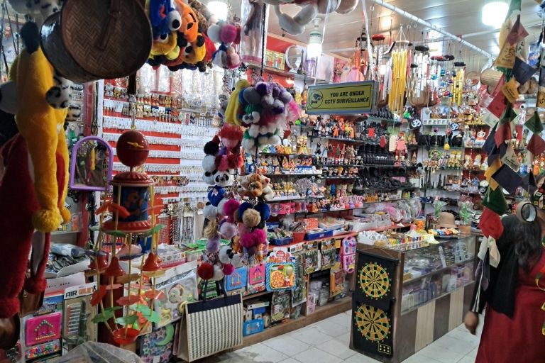 Siddhi Vinayak Gift Centre for birthday and anniversary gifts