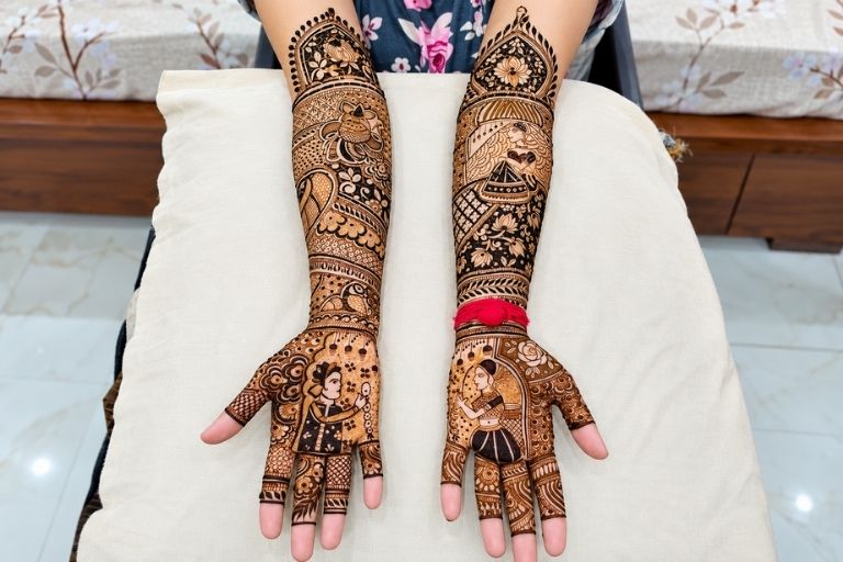 Sikindar Mehandi Artist professional henna artist