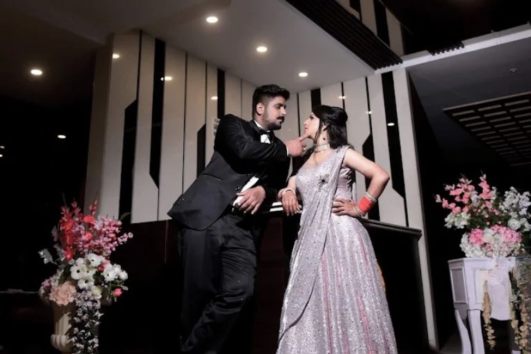 Tasveer Studio capturing memorable bride and groom moments