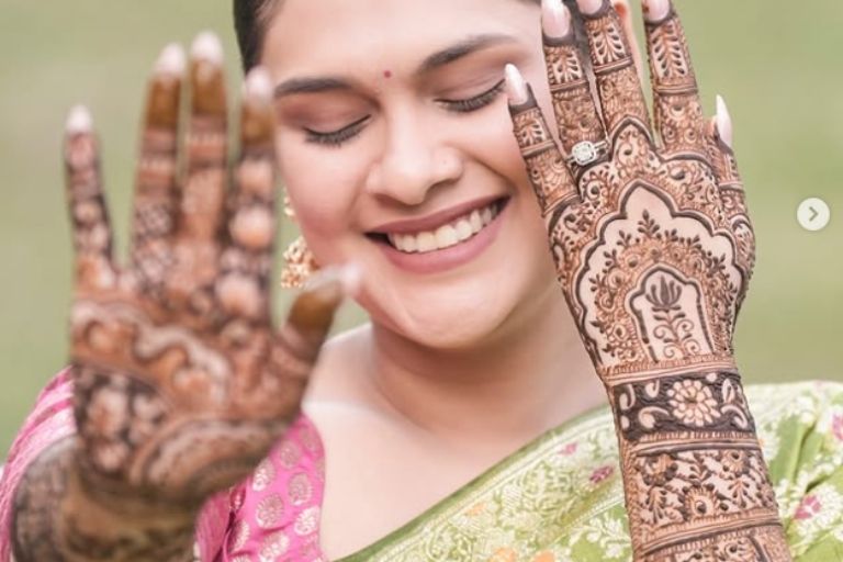 Intricate bridal henna by Raju Mehandi Arts