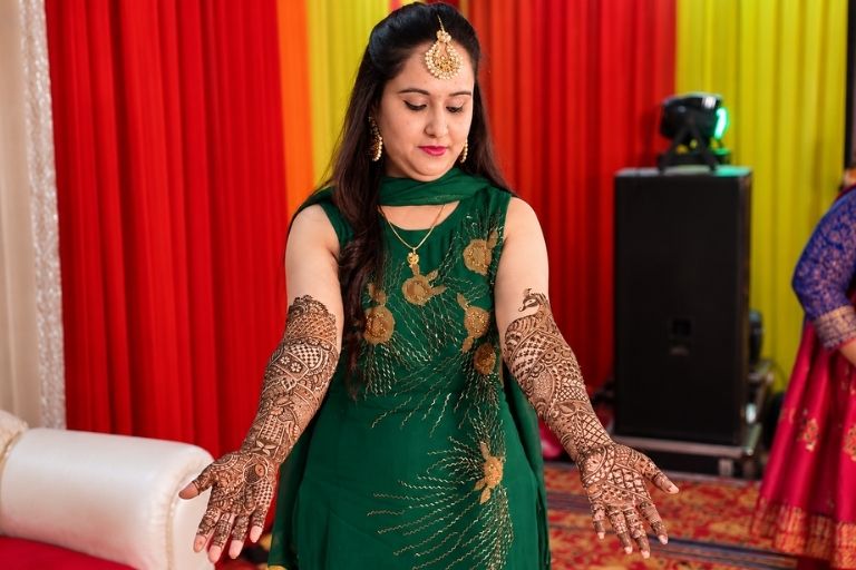 Vishnu Mehandi Art with traditional henna designs